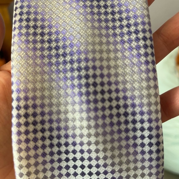 Van Heusen tie - Picture 3 of 4